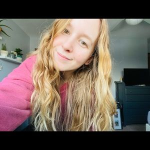 Meet your Posher, Cassie